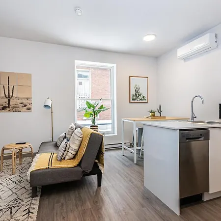 New And Perfectly Located 1 Bedroom Apartment By Den Stays Montreal Exterior photo