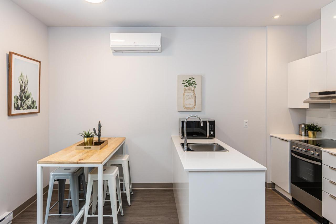 New And Perfectly Located 1 Bedroom By Den * Montreal