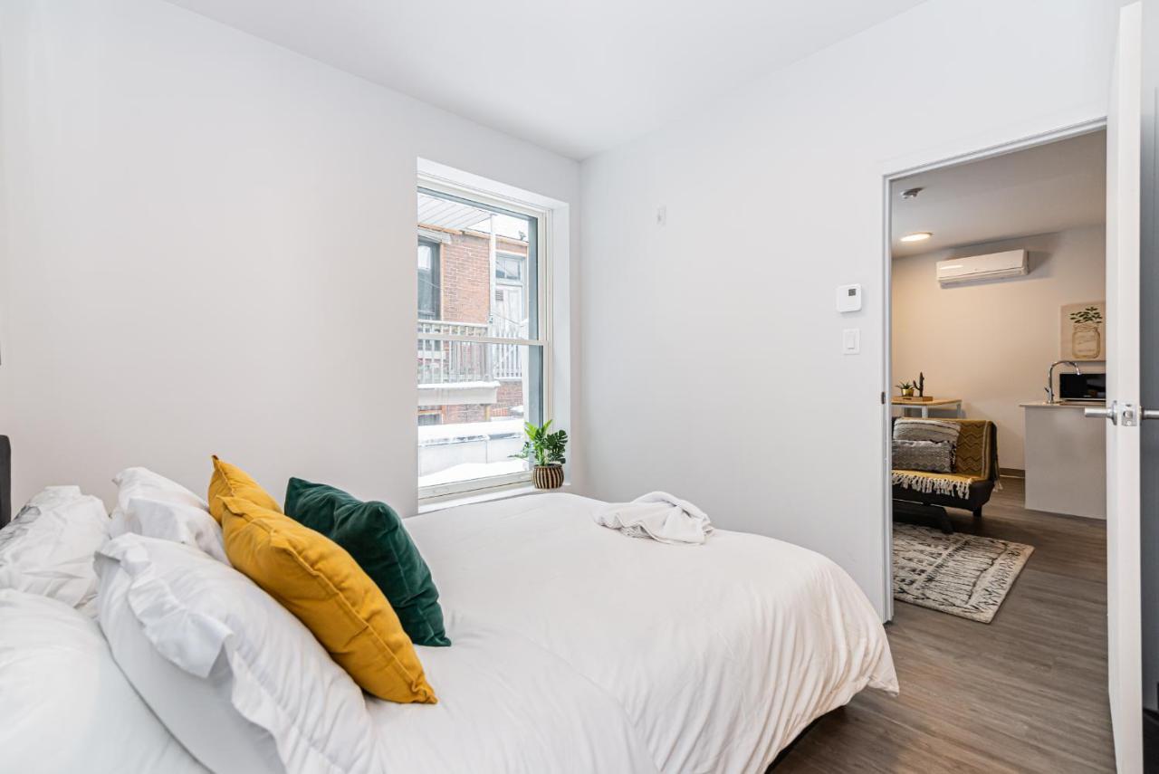 Apartment New And Perfectly Located 1 Bedroom By Den Montreal